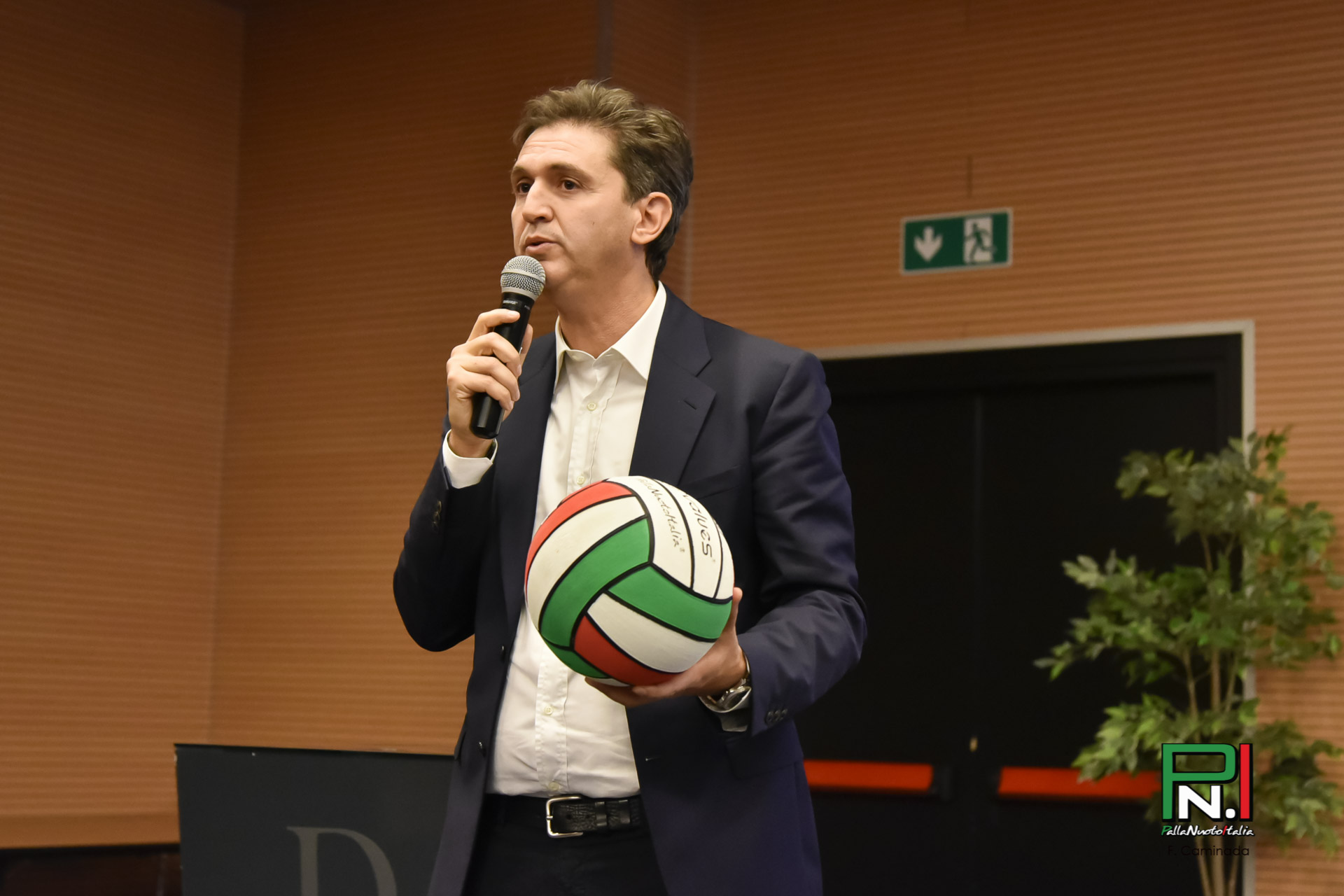 Alessandro De Tursi con il pallone Valuesport
